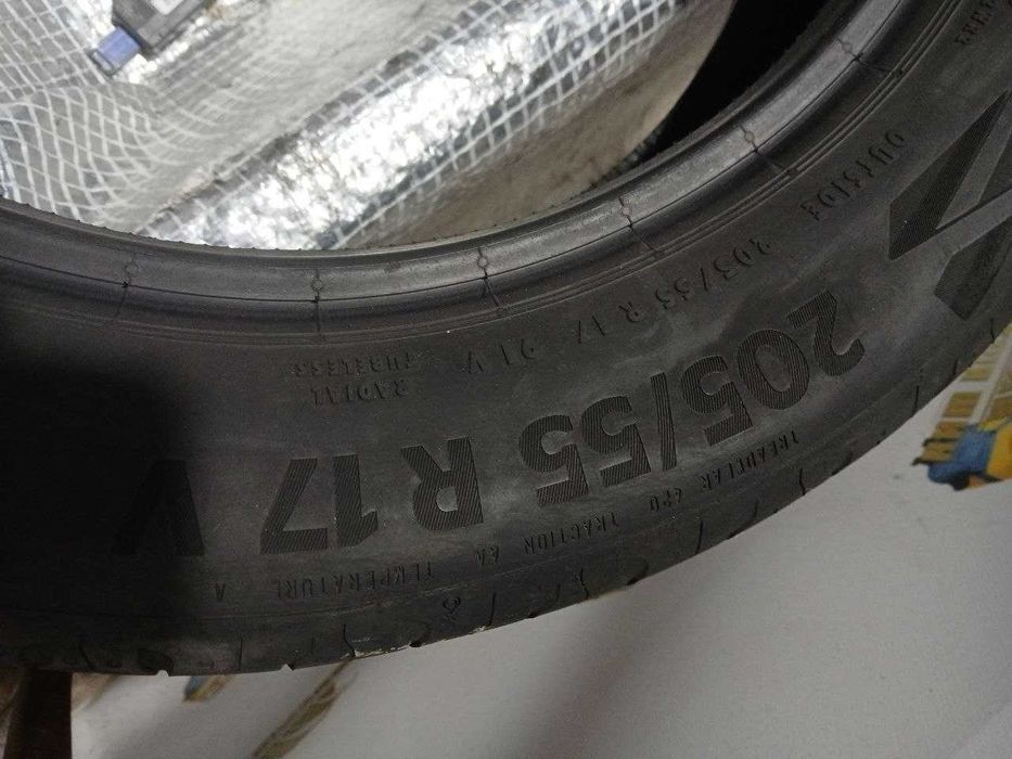 Шини Continental 205/55R17. 2шт. Літо 2023р.(0641)
