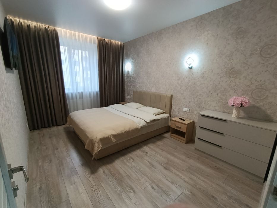 Квартира подобово. Р-н Оазис. Електроніка.