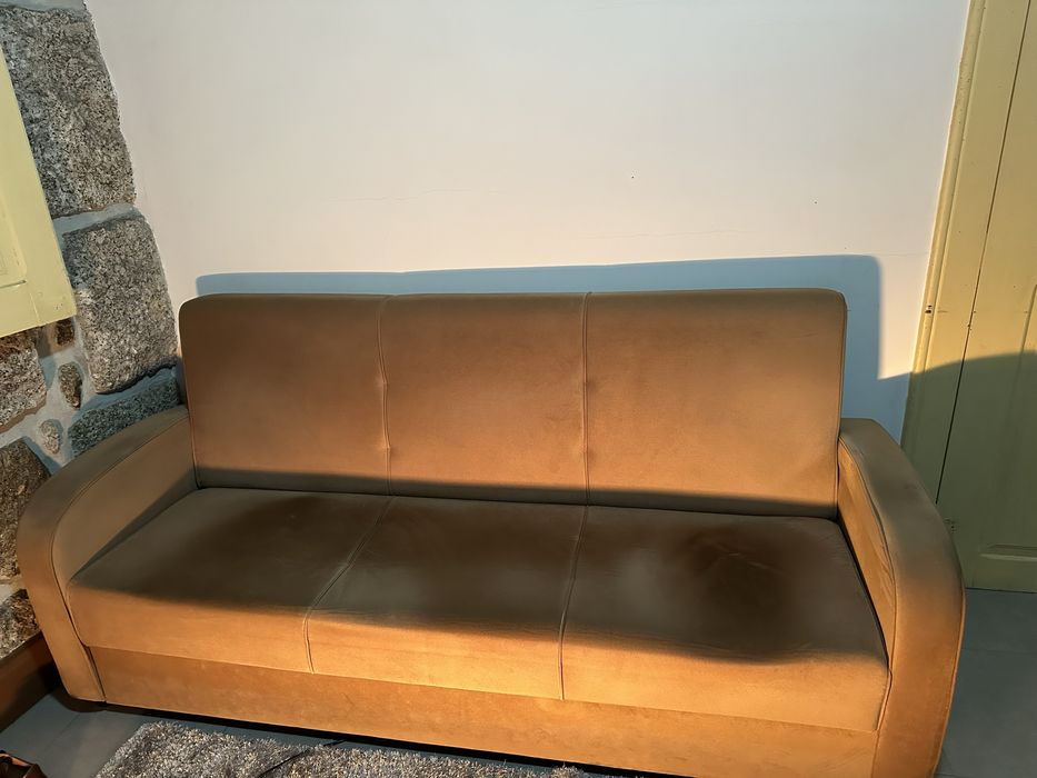Sofa 3 lugares  camel