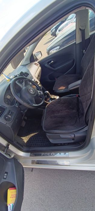 Продам автомобіль Volkswagen Polo