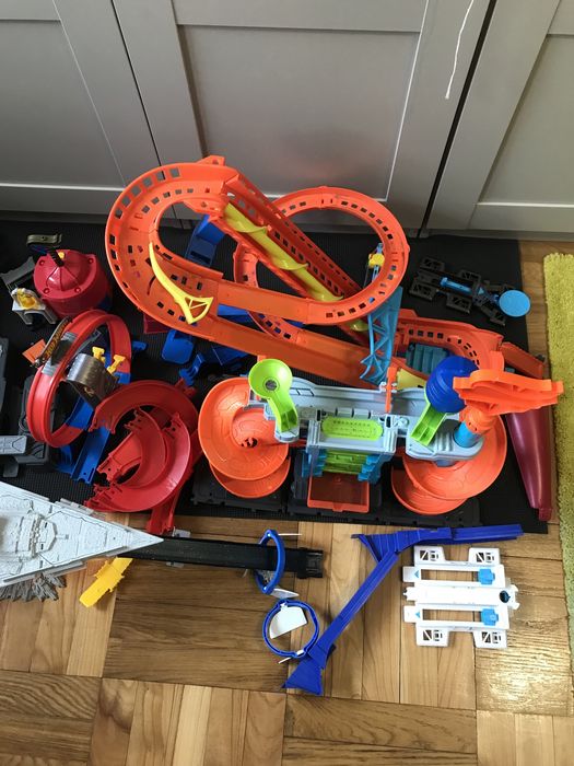 Mega Zestaw Hot Wheels