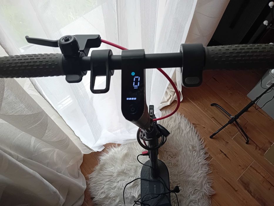 Продам Електро-самокат Xiaomi