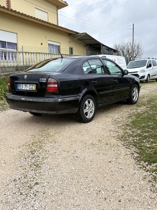 Skoda octavia 1.6 SR Gasolina