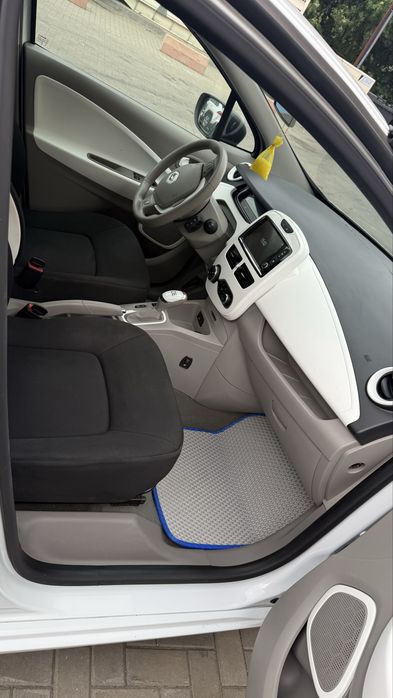 Оренда авто - Рено зоя/Renault Zoe