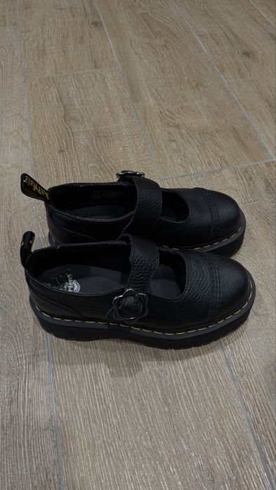 DR. MARTENS Addina Flower Platform