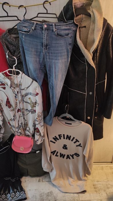 Zestaw  ubrań damskich rozmiar SM