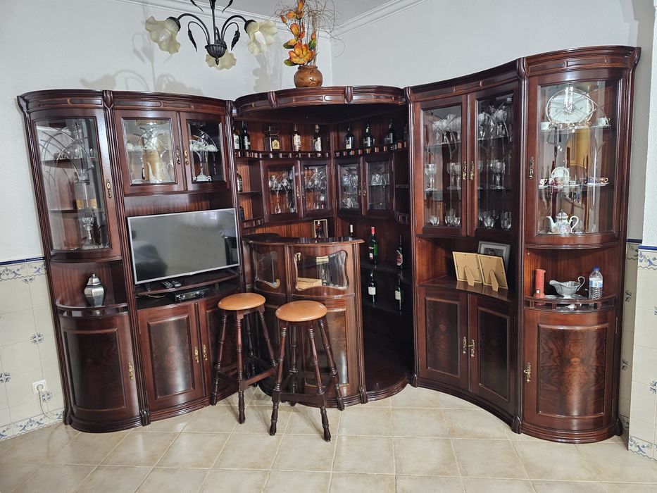 Móvel de canto com Bar