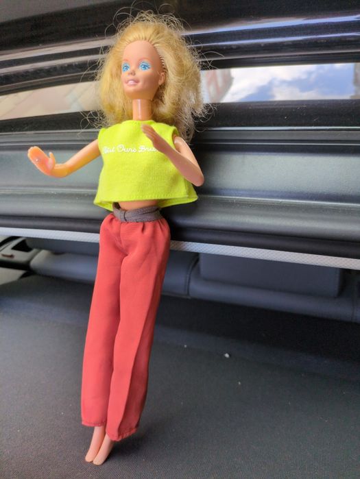 Boneca Barbie Magic Curl