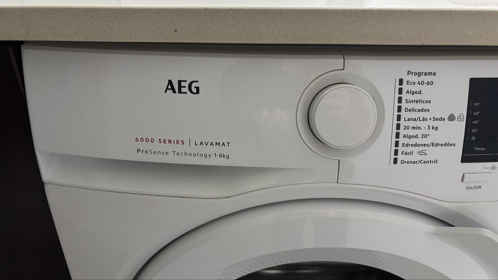Maquina Lavar Roupa AEG serie 6000 prosense