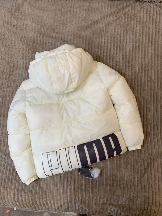 Пуховик Весна. Зима Деми Puma. Светлый Беж с принтом на спинке XS-XXL
