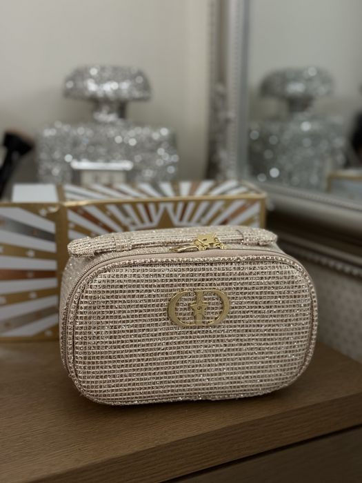 Косметичка christian dior beauty колекція 2025 року