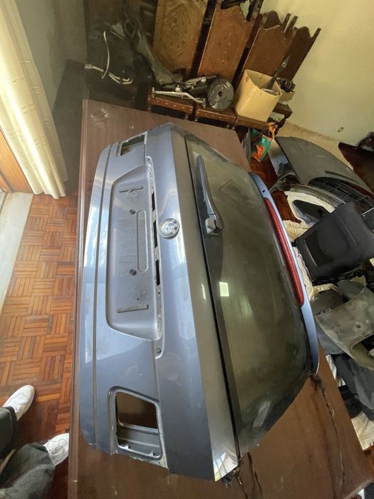 Tampa da mala e46 BMW SERIE 3