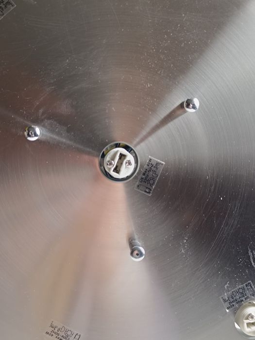 Candeeiro metálico de tecto