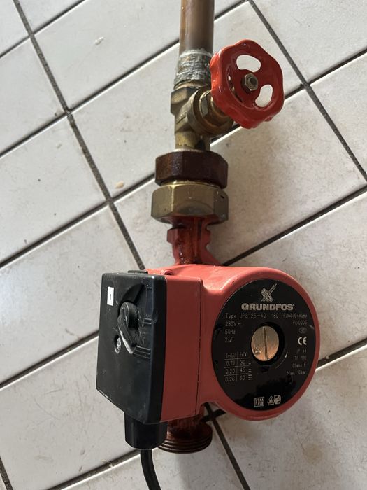 Pompka Grundfos PS 25-40