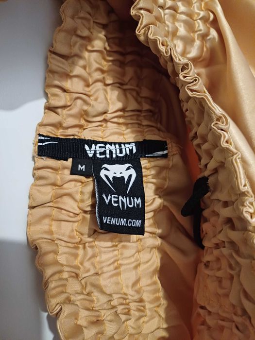 Venum Spodenki Muay Thai Classic Złote/Czarne