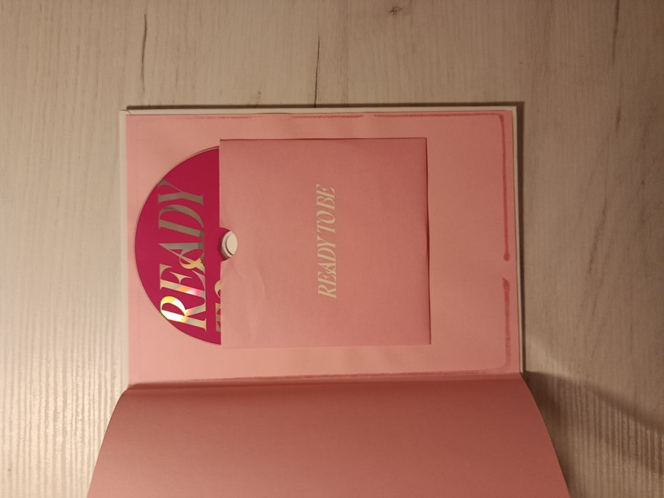 Album TWICE Ready To Be wersja Różowa. Kpop
