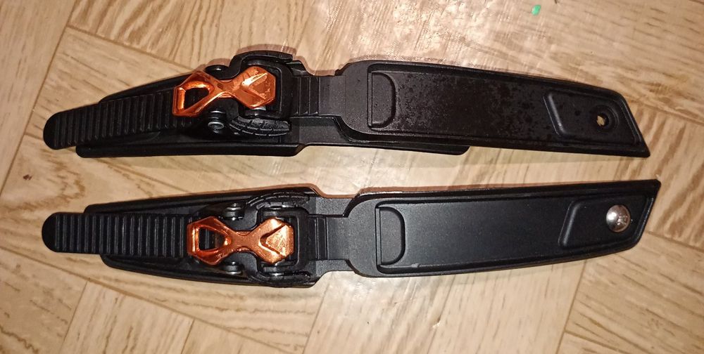 Бакля для роликовых коньков