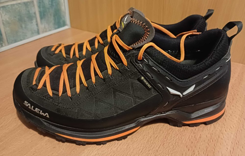 Orginalne nowe buty trekkingowe