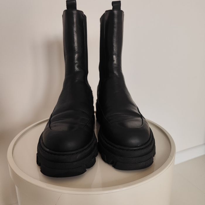 Botki na platformie Kazar 8