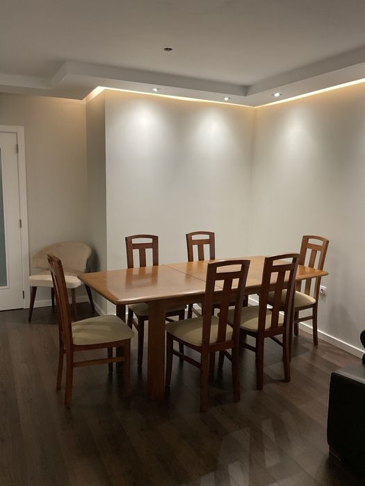 Mesas e Cadeiras para sala de jantar