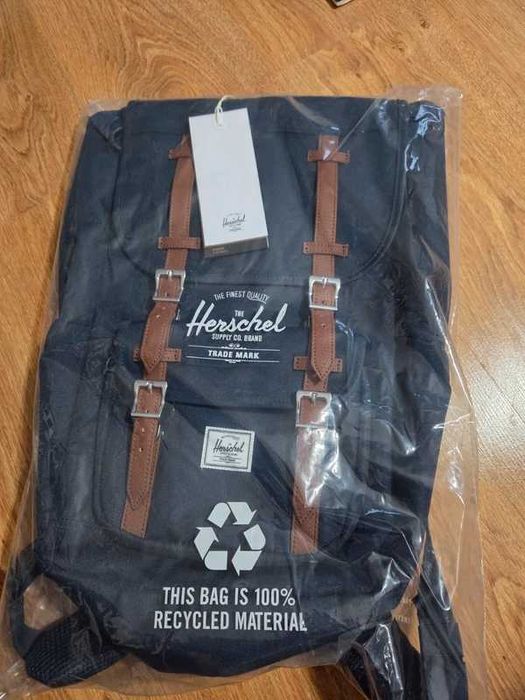 Plecak Herschel Little America Mid Volume