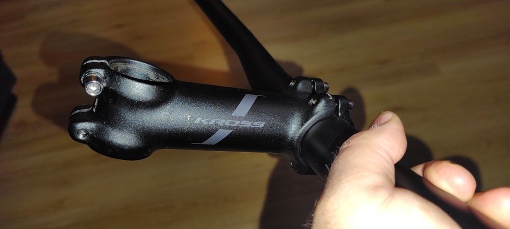 Nowa kierownica i mostek Kross