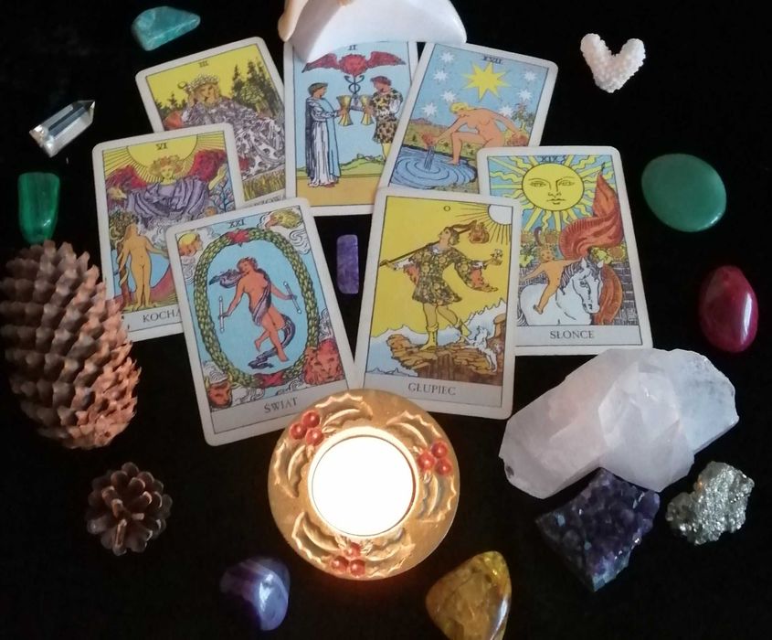 Tarot. Wróżka. Chcesz się dowiedzieć?