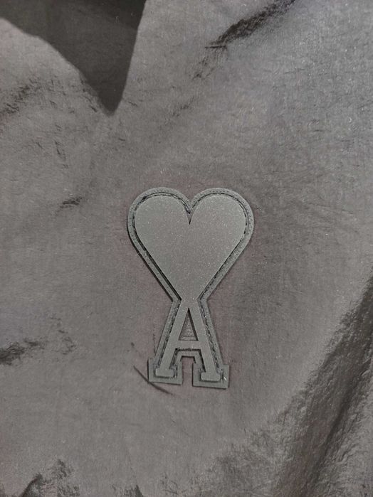 Вітрівка AMI Heart Logo Hooded Windbreaker Black