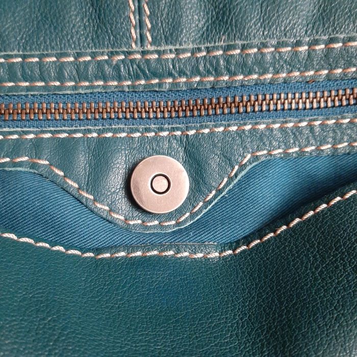 Кожаная сумка в отличном состоянии.