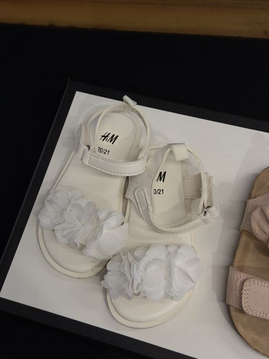 Сланці HM дитячі у ідеальному сатні стані розмір 20/21