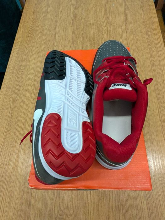 Nowe buty Nike Vapor Court