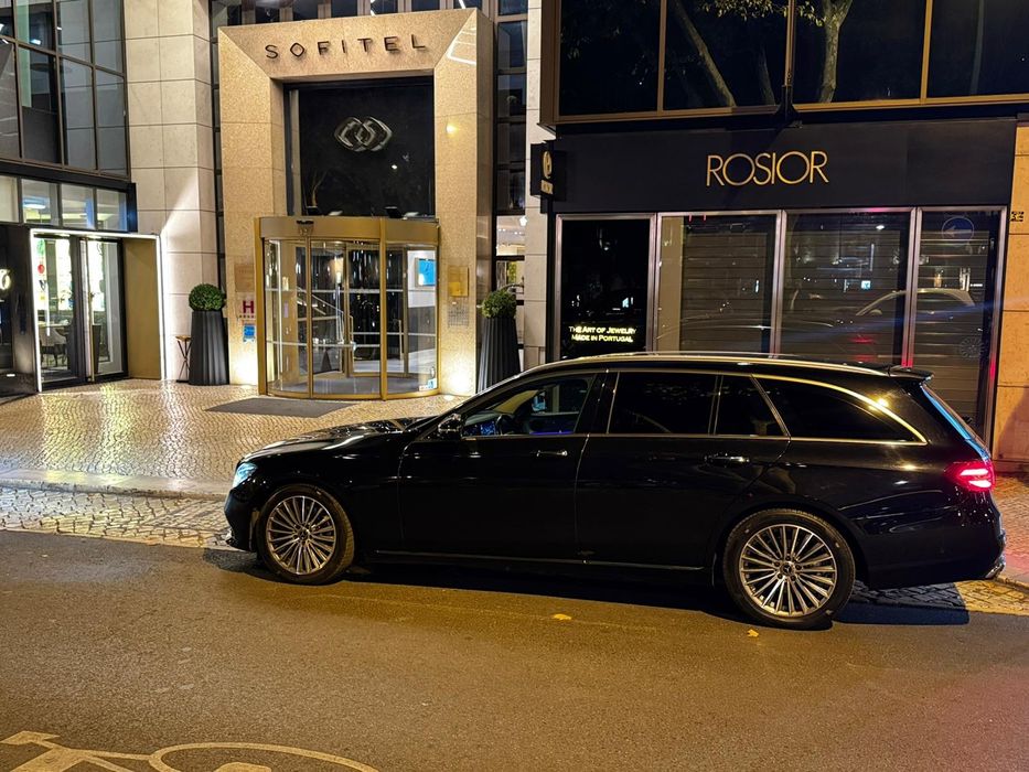 Vende-se empresa de turismo