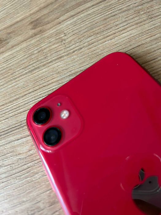 IPhone 11 czerwony