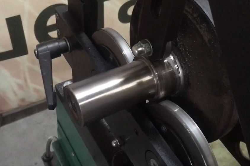 Вал барабана подрібнювача / січкарні / измельчителя / сечкореза