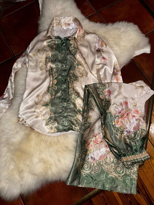 Lekki satynowy komplet S-M