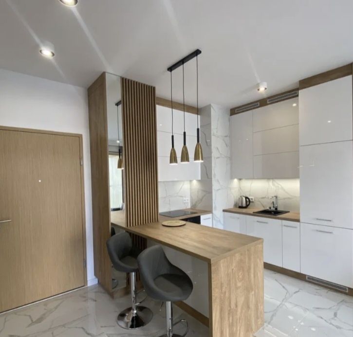 Стильна 2/х кім квартира у Варшаві