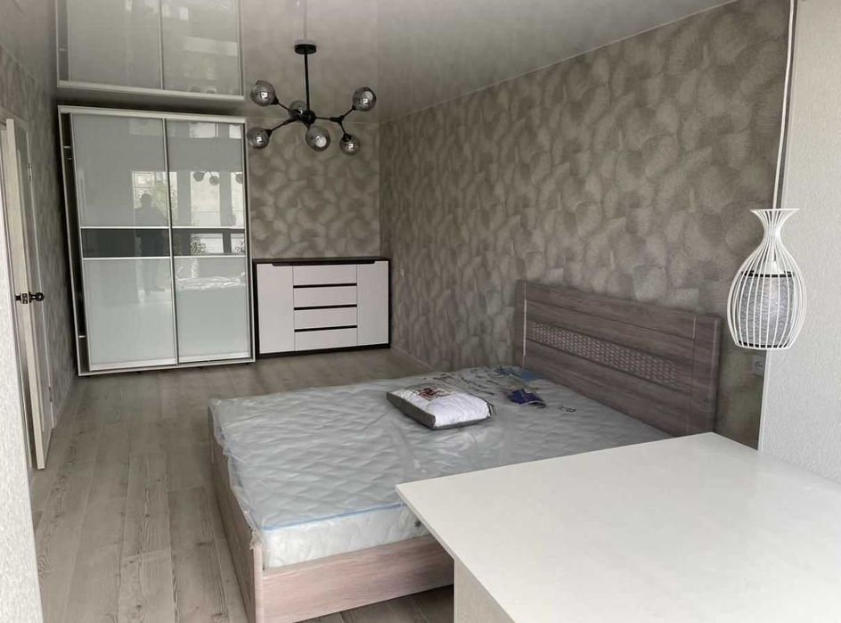 Продам двокімнатну квартиру з РЕМОНТОМ на КАЛИНОВІЙ (711624)