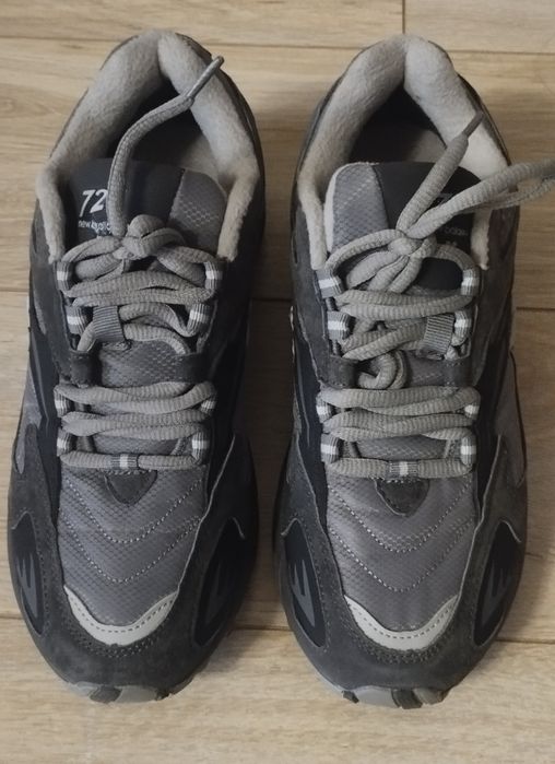 Кросівки New Balance 725