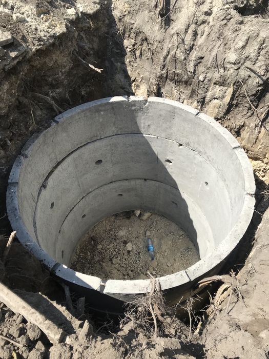 Бетонные кольца ,доставка и монтаж, яма под ключ