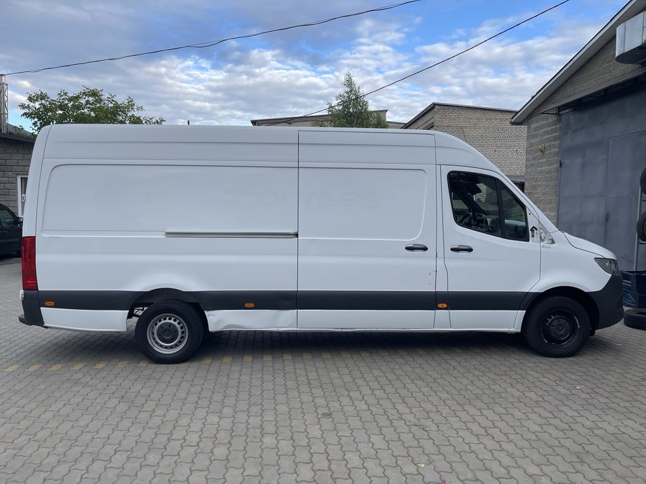 Чвертка кузов Mercedes Sprinter W907 (2022р)