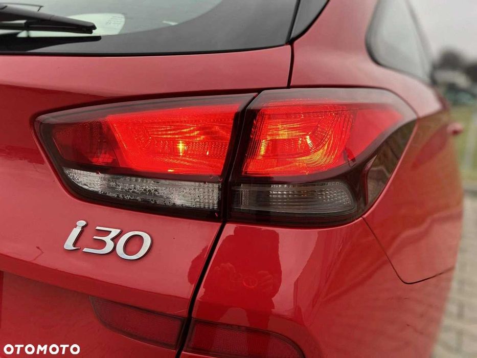 Wynajem auta bez kaucji – Hyundai i30 Kombi - wypozyczalnia samochodów