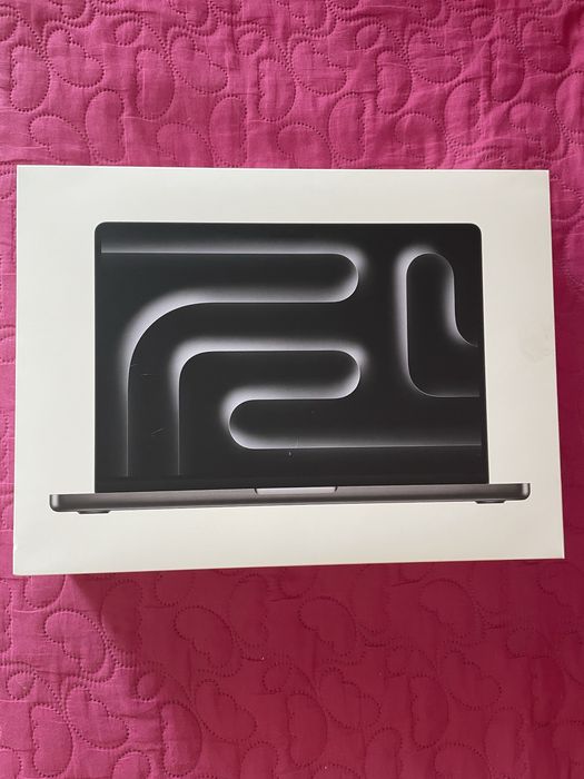Oryginalne pudełko box MacBook Pro 14 inch/M3/18GB/512GB