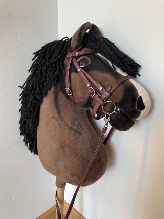 Hobby Horse ciemnogniady, duży A3 z kantarem jak żywy + GRATIS