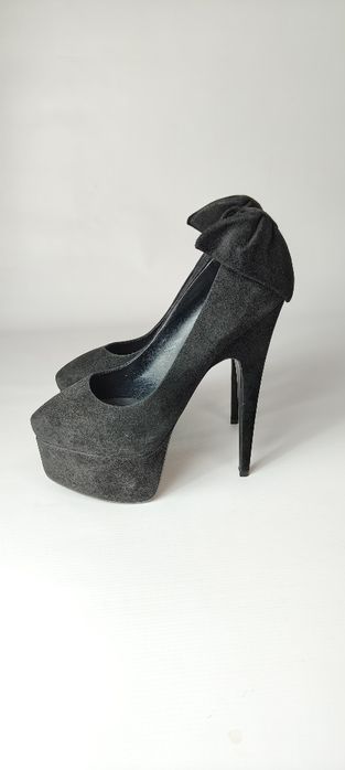 Szpilki buty na obcasie damskie Giuseppe Zanotti rozmiar 39,5 czarne