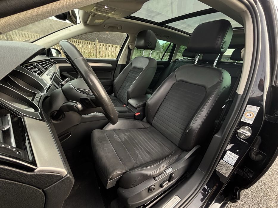Volkswagen Passat B8 2.0TDI ! R-Line ! Full Led ! Po Opłatach !