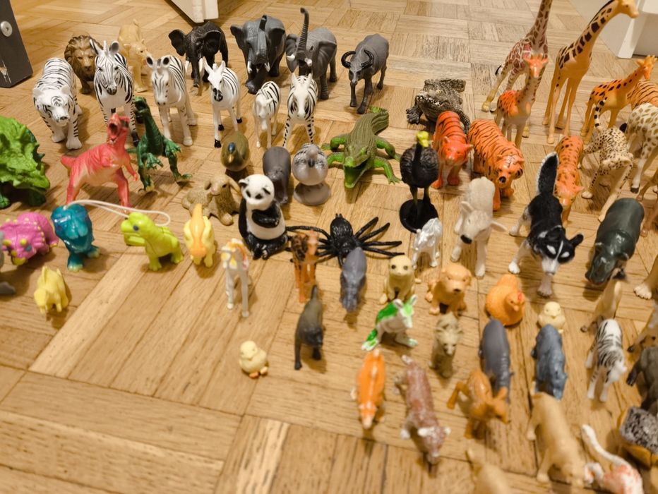 Komplet 132 figurki zwierząt + DODATKI