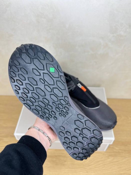 Демісезонні кросівки оригінал Tamaris на gore-tex розмір 40