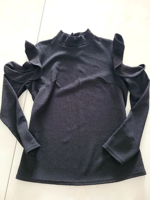 Czarna bluzka odkryte ramiona r M