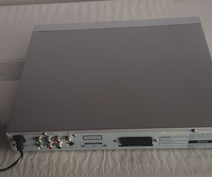 DVD/CD Player. Used.64729952614018122