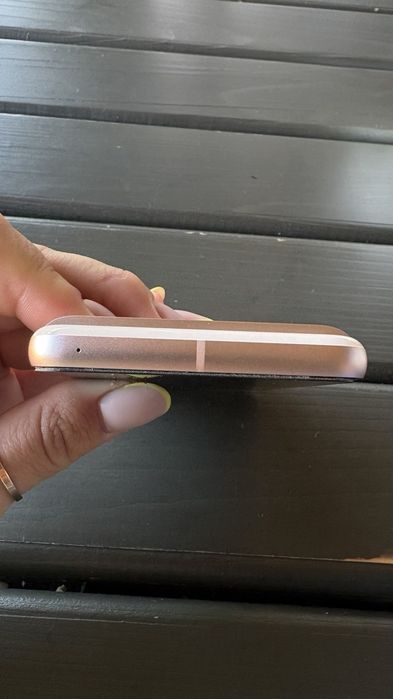 Телефон Піксель Pixel 8 Pink 8/128